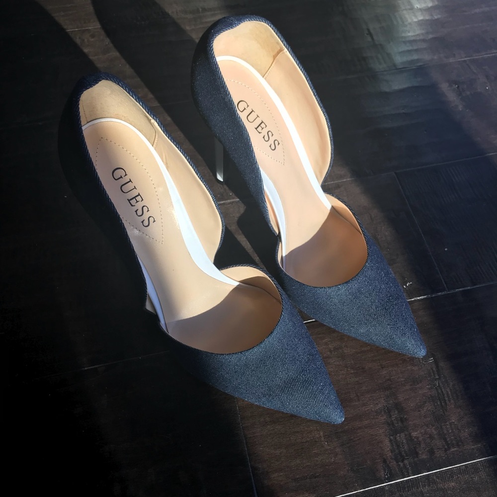 New w/out Tags Guess Denim White Heel Pumps sz 10